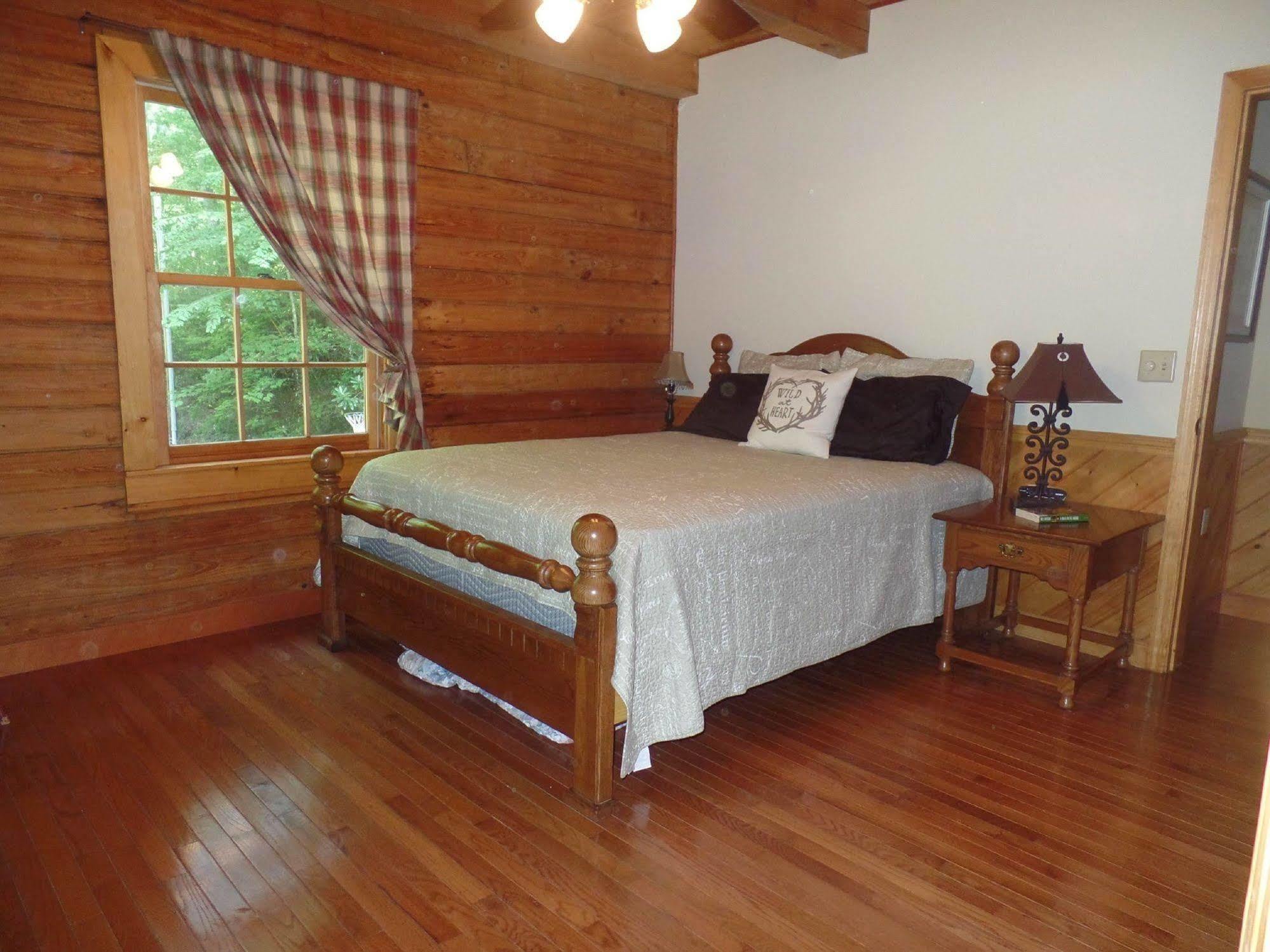 Creekside Paradise Bed And Breakfast Robbinsville Extérieur photo