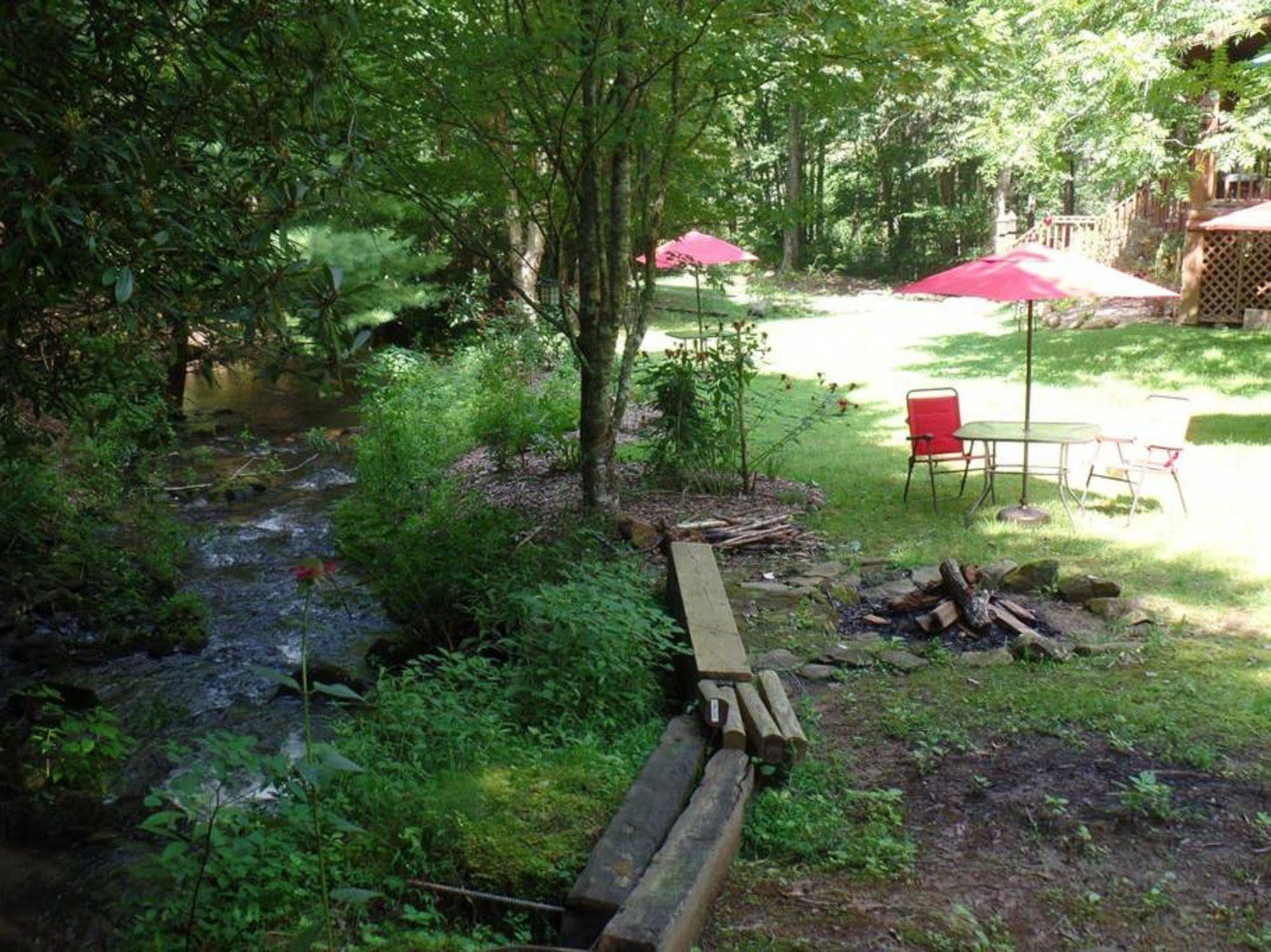 Creekside Paradise Bed And Breakfast Robbinsville Extérieur photo